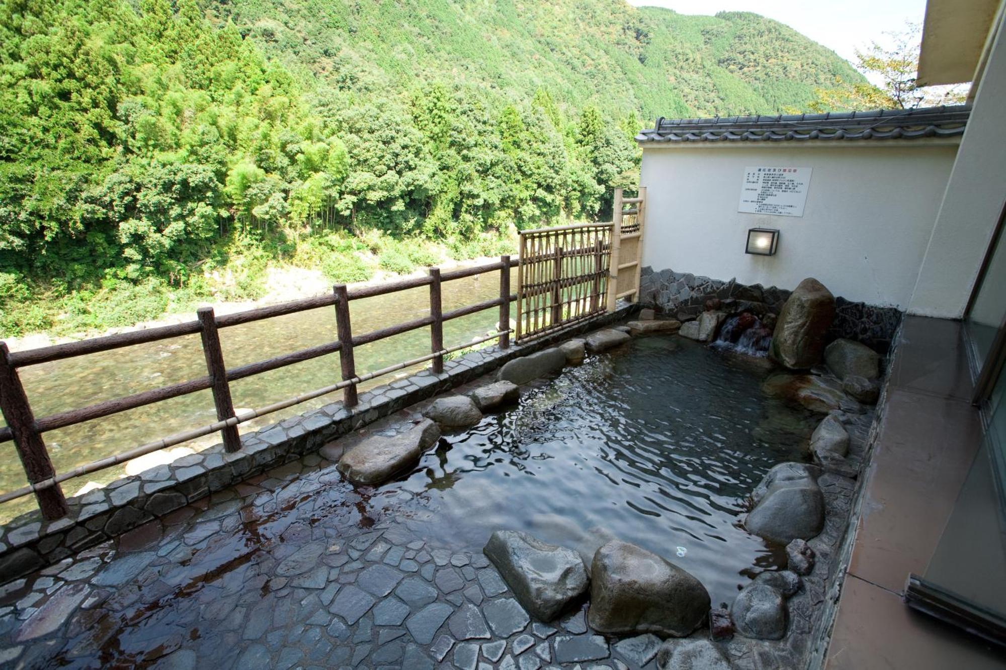 Hotel Gujo Hachiman Exterior foto