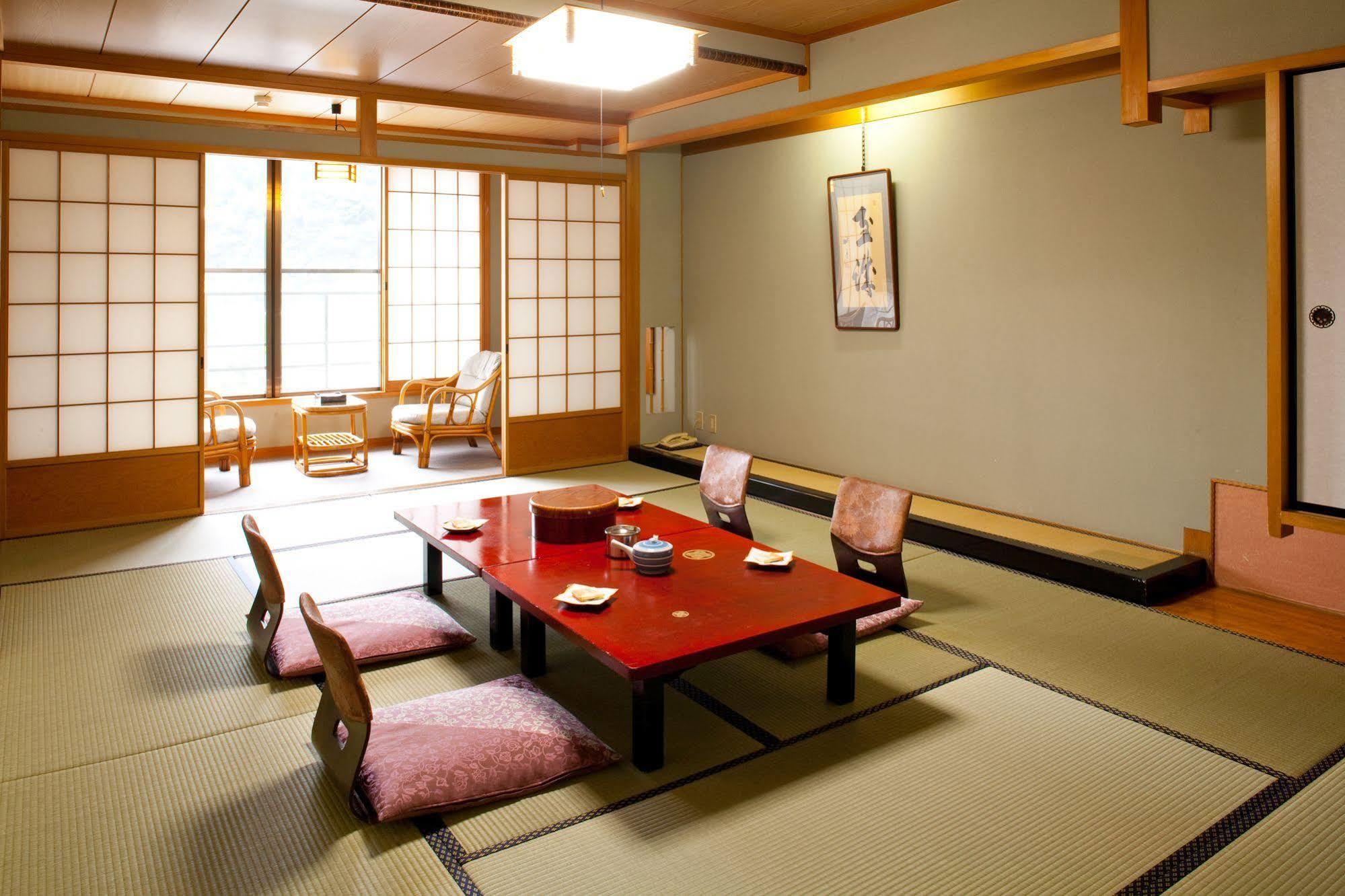 Hotel Gujo Hachiman Exterior foto